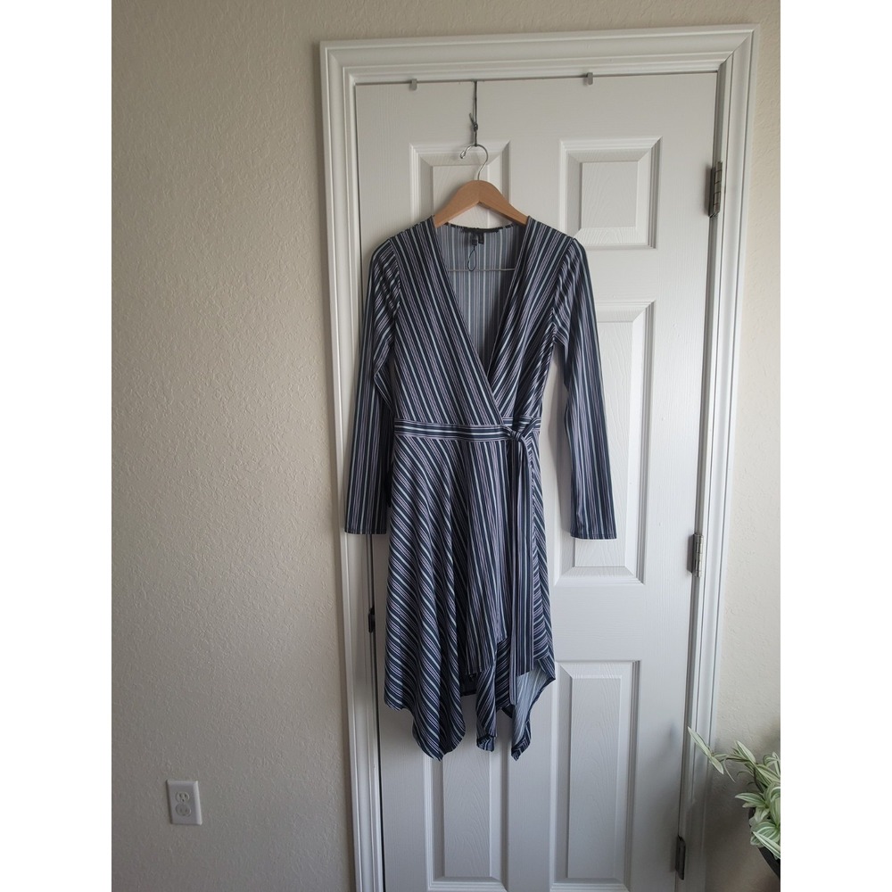 NWT BCBGMAXAZRIA Women's Asymmetrical Wrap Dress multicolor stripe Size Xs